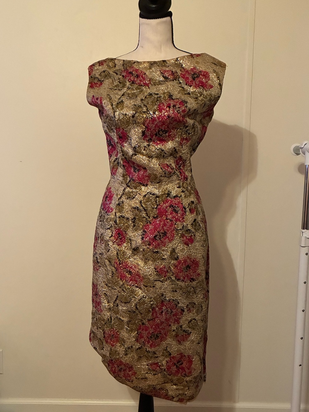 1950s Suzy Perette Gold Floral Brocade Midi Dress with Pink Accents WOUNDED BIRD